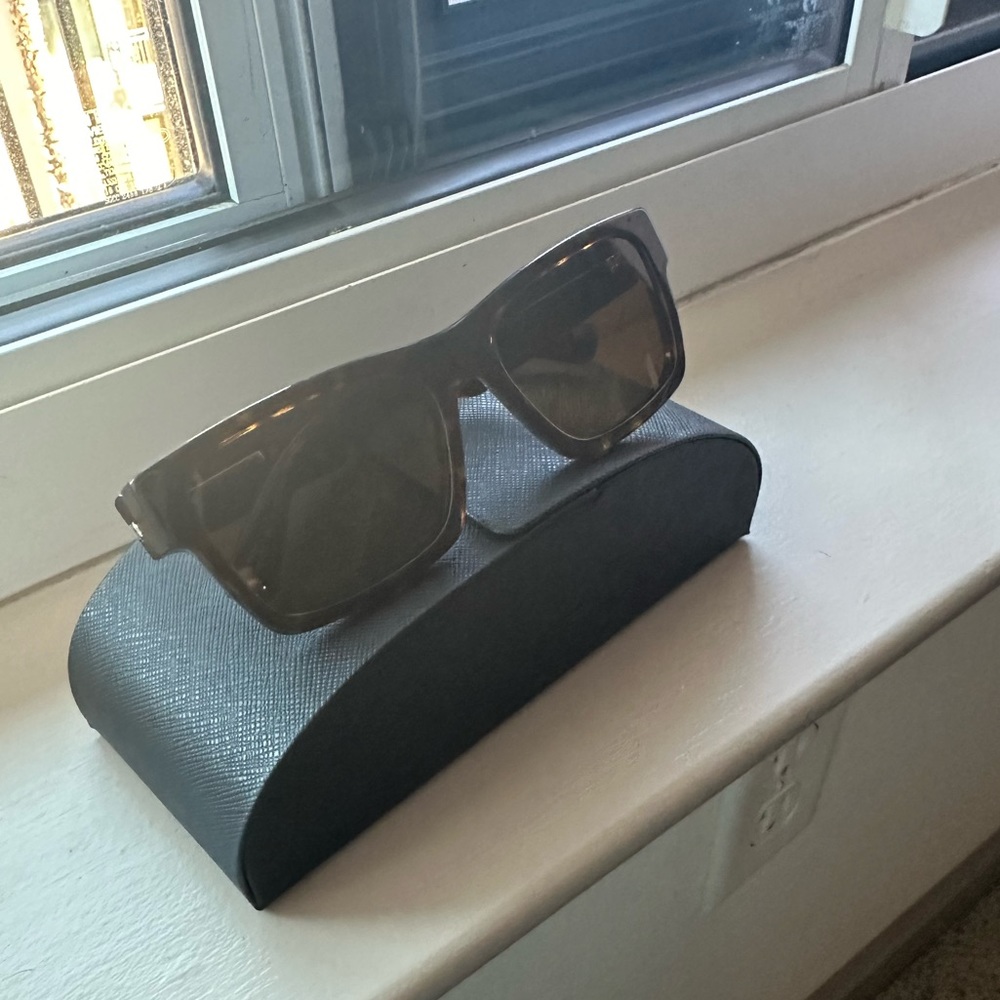 Prada Sunglasses 25Z